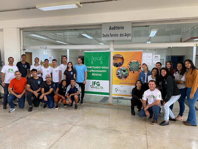 Estudantes de Araporã (MG) também participaram das ações do IFG Conecta